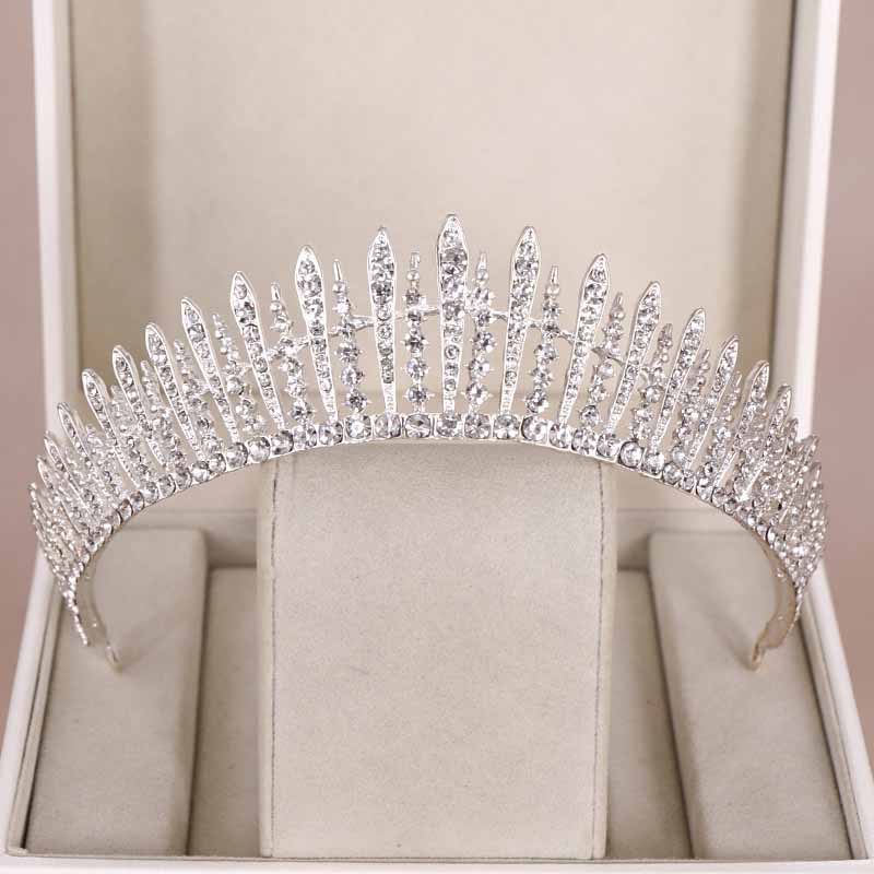 Women'S Accessories And Jewelry - Brautkrone Eleganter Hochzeits-Haarschmuck Funkelnde Strass-Tiara Haarschmuck