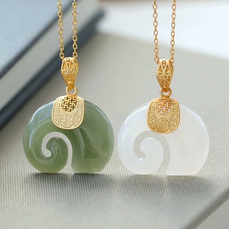 Charm Necklace Dainty - Boutique Naturstein Hetian Jade Elefanten-Anhänger Halskette