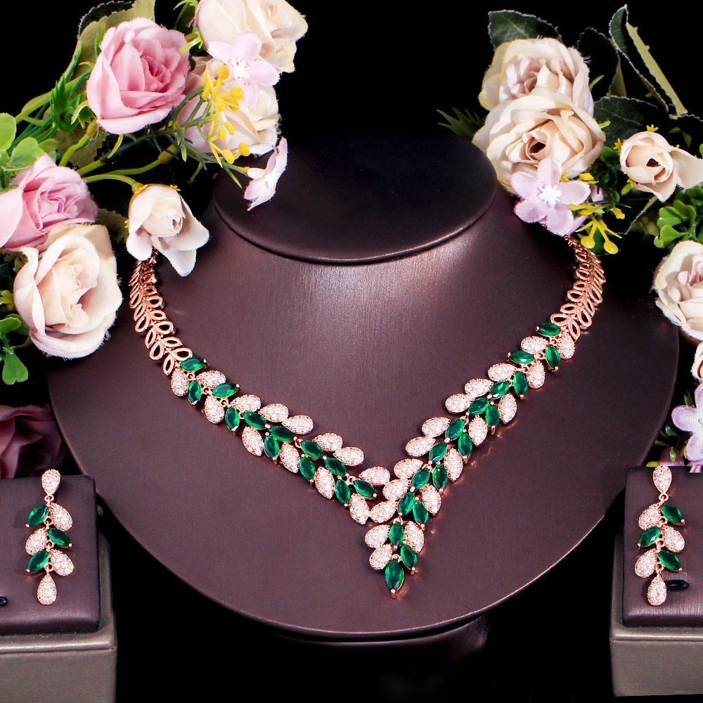 CWWZircons Wunderschöne Zirkon – Women Accessories Dubai Bewertung und Preis
